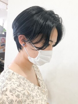 コジック ヘアアンドアイ(Cogic hair & eye) かわいい大人艶コンパクトショート黒髪ナチュラルセンターパート