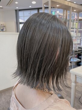 アルターリール(aL ter Rire) 【Rire尚平】前下がり外ハネボブ アッシュグレーカラー★