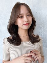 アフロート ルヴア(AFLOAT RUVUA)&nbsp;るなstyle センター分けくびれヘア 韓国風ヘア 20代30代40代