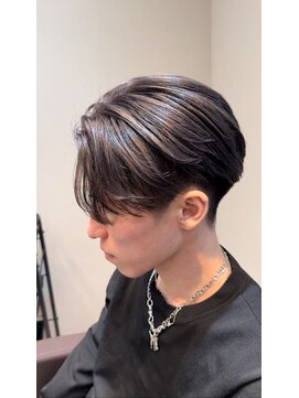 ステージ(STAGE) ダウンパーマ　韓国メンズヘア　センターパート　カルマパーマ