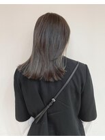 トリコ 柏(tricot) ブリーチなしグレージュ／切りっぱなし