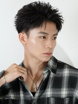 ダダ(D.D.) フェザーアップバングショート