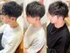 トゥードア(twoDOORs)の写真