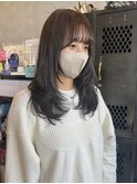 小顔ハイレイヤーストレートシースルーバング黒髪ロングヘア