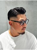 MEN'S/サイドパート×ハイフェード/短髪/ビジネスパーソン向け