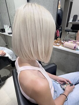 ガガ バイ ラシルフィード(GAGA by lasylphide) ホワイトブロンド☆