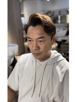 ウノプリールヴァモス(unopulir Vamos)&nbsp;海外ショート七三分けニュアンスパーマ梅田メンズサロン