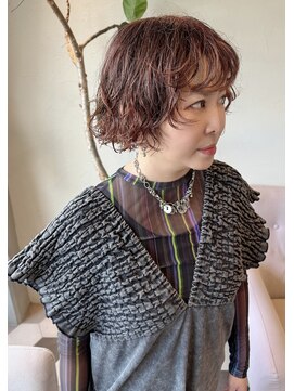 リベラル(liberal) バーガンディ レイヤーボブ 抜け感ラフウエーブ【30代/40代】