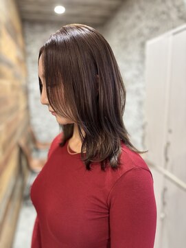 ウェリラバイハク(WeLila by haku) レイヤーカット/レイヤーボブ/オリーブカラー