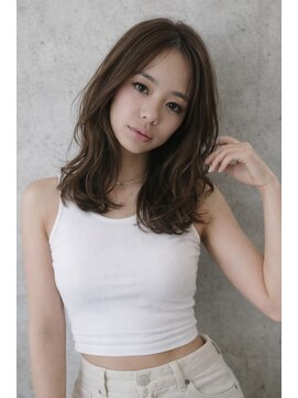 ニナ 梅田(nina) 【nina梅田】センターパート×重ロブ