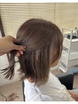 アストル(ASTRE)&nbsp;インナーハイライト×切りっぱなしボブ
