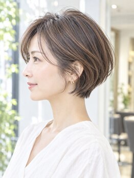 アウラ 長崎店(aura)の写真/再現性にこだわった簡単なお手入れでまとまる大人ショートで美しく☆