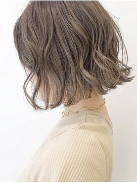 モーイ(mooi) 切りっぱなしボブ