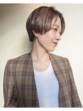 トオリト アダン(TOORITO ADAN) ハイトーンショートヘア