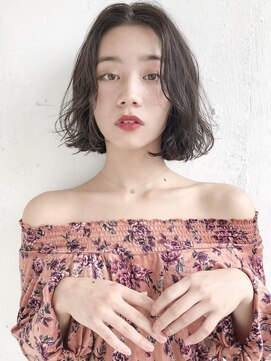 ルティア(Lutia) 小顔に見えるボブスタイル