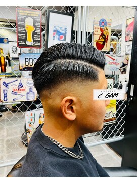 アルファベットシーガム(C gam) ガチギマリスキンフェード