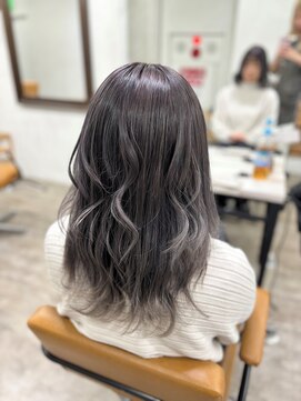 プライズ アイリス 池袋東口店(prize Iris) シルバーグレーグレージュハイトーングラデーションカラー池袋