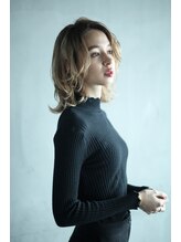 monoオススメ【レイヤー】スタイル♪顔周りに少しだけ、全体的にレイヤーを入れて軽やかなスタイルにも◎