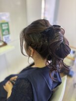 キハラ KIHARA 和泉中央店&nbsp;★ポニーテールアレンジ×編み込み