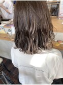 ベージュ×ミディアムボブ/カーキベージュ 20代30代40代