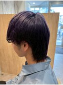 シンプルな中に個性が光る、大人の深みパープルカラー/ブリーチ