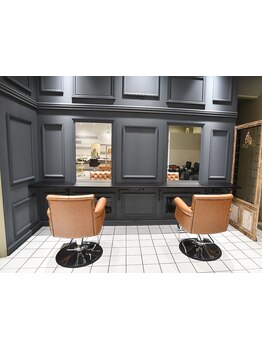 完全個室の上質空間で、周りを気にせずゆったり寛げる♪自分だけの特別なサロンタイムをお過ごしください。