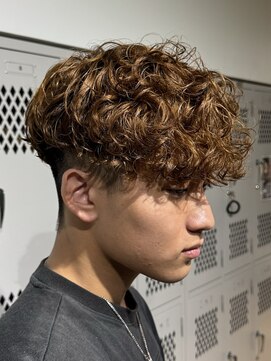 フィフス(fifth) スペインカール外国人風パーマスパイラルパーマブラウンカラー