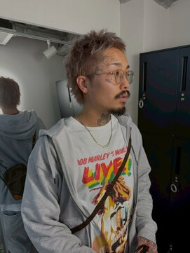 アフィナー 新宿(Afinar) ブリーチハイライトメンズハイトーンレイヤーカット/新宿駅