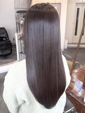 モワ 仙台(Mois) 髪質改善×縮毛矯正で叶う大人の地毛風ストレート