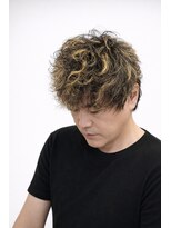 ジェットブラックキューサンロク(JET BLACK 936)&nbsp;大人世代の立体フォルムカスタムパーマ