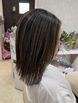 ココハナ(Kokohana) 細めハイライト/ベージュカラー