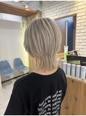 ホワイトベージュ