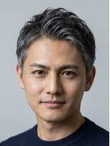 ゼンコー アオヤマ(ZENKO Aoyama)&nbsp;白髪ぼかし×アップバング×グレイヘア【表参道渋谷原宿】