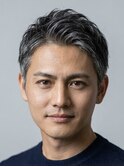 白髪ぼかし×アップバング×グレイヘア【表参道渋谷原宿】
