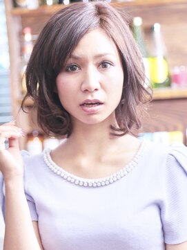 アビエント(Abientot) 好感度☆上品さと華やかさで作るフェザーボブ♪