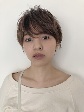 フィルムス 田町芝浦(FILMS) 黒髪/クラゲヘアー/オリーブグレー/小顔/ココアベージュ/田町