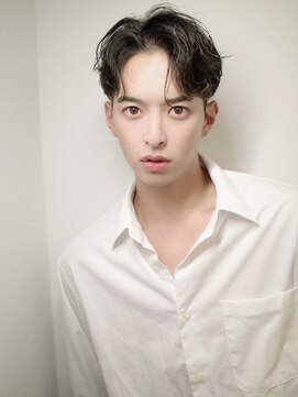 エクシア 表参道(EXCIA) センターパート/ニュアンスパーマ/ツーブロック