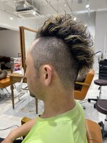 ネイロ 錦糸町(NeiRo)&nbsp;モヒカンスタイル刈り上げパーマハイライトカラー