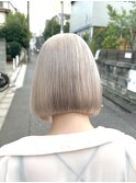 ブリーチダブルカラーホワイトカラーインナーカラー裾カラー艶髪