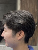 フイ 新宿3丁目(Hui)&nbsp;フェザーパーマ/グレーブルーカラー/刈り上げショートパンク