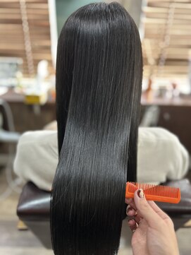 ルアン(Luan) ブルーブラック