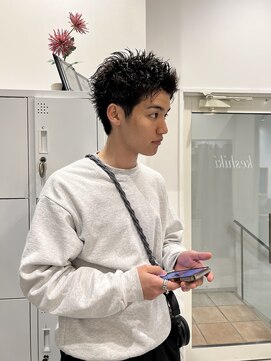 ケシキ大名(keshiki) ザクザク束感刈り上げ2ブロックスパイキーショート