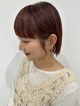 美容室ヒラトヤ 都南店 大人可愛いカシスブラウン耳掛け小顔マッシュショートボブ