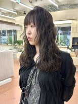 パークレーン アイス イヴェン(park lane ICI yeven)&nbsp;20代30代40代パーマミディアムロングレイヤーカットブリーチなし