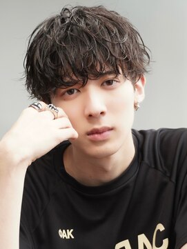 ゴールド 京都 三条(GOALD) ラウンドマッシュ波巻き緩めパーマ