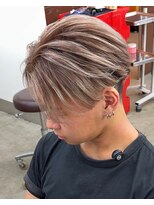 テンバイリップスヘアー(TEN by LIPPS hair)&nbsp;ホワイトミルクティーベージュバレイヤージュセンターパート