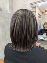 イル(iru)&nbsp;白髪ぼかし/脱白髪染め/ハイライト/Miku