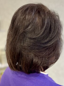 ヘアーサロンエー 美容師研究所(Hair Salon A 美容師研究所) ミディアムスタイル