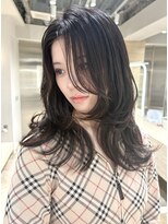 ミラ(mira)&nbsp;内巻きだけじゃない？！レイヤースタイル☆みゆ
