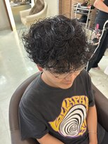シー 白楽町エスパーク店(she.) シャドウパーマ